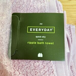 JCPenney Everyday Ripple Quick Dry Mauve Cloud Towel Set Bath Hand Wash Cloths